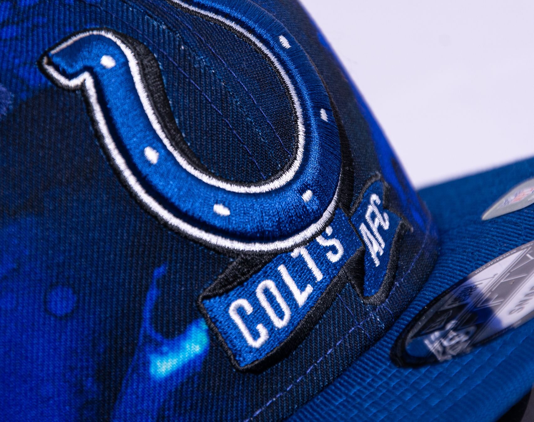 New Era Indianapolis Colts Ink NFL Sideline 2022 9Fifty Snapback Hat