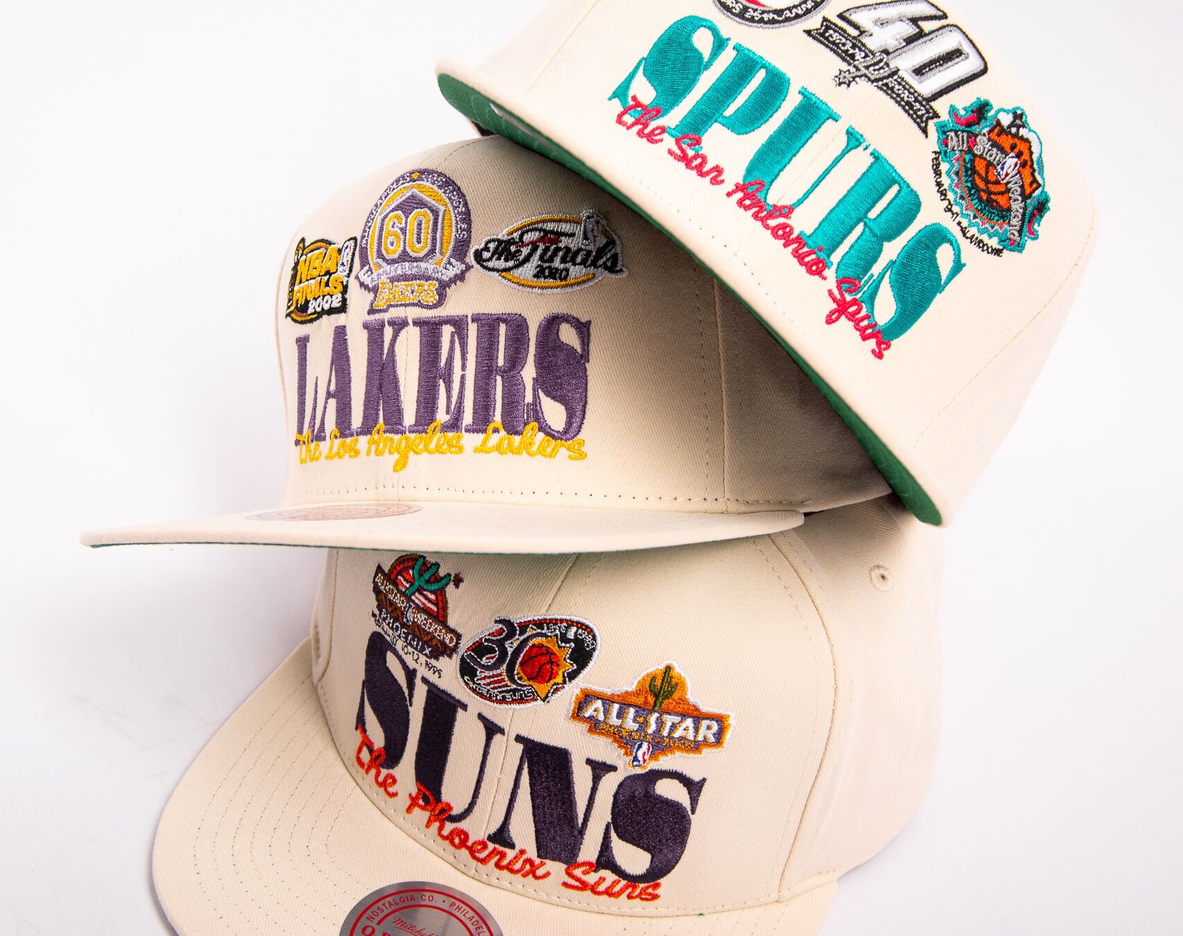 Kšiltovka Mitchell & Ness NBA Reframe Retro Snapback Hwc San Antonio Spurs  Off White - Snapbacks