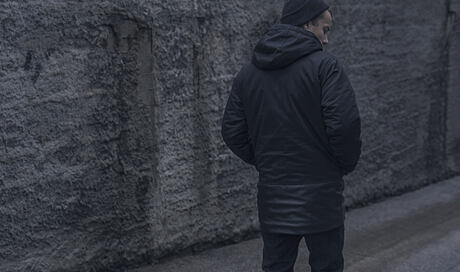 BYC Long Parka Navy
http://www.snapbacks.cz/12814-bunda-backyard-cartel-parka-long-navy/