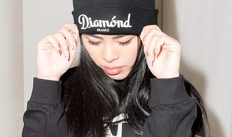 Kulich Diamond Supply Champagne
http://www.snapbacks.cz/9483

Triko Dlouhý Rukáv Diamond Supply Cut
http://www.snapbacks.cz/diamond-supply/?s=cut