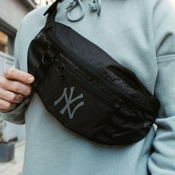 New Era MLB light New York Yankees Black / Black Waistbag