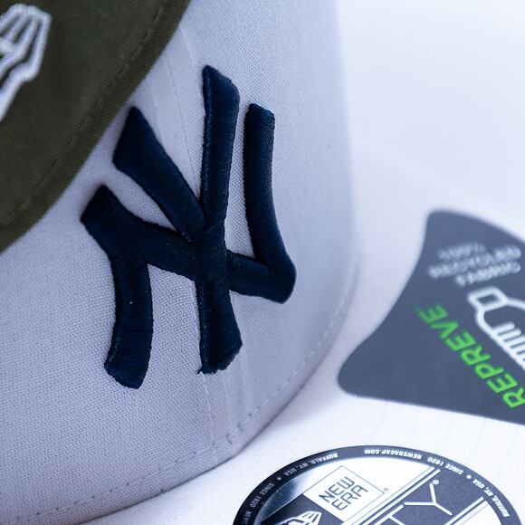 Kšiltovka New Era 9FIFTY MLB Repreve New York Yankees Retro - White / Navy