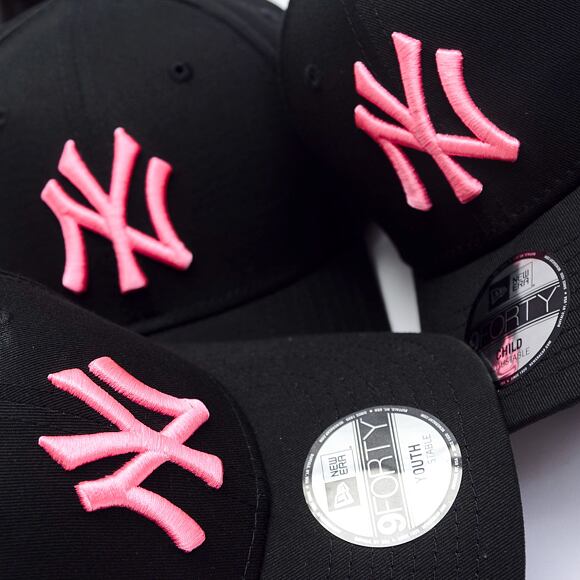 Kšiltovka New Era - 9FORTY MLB Neon - NY Yankees - Black / Pink Glow