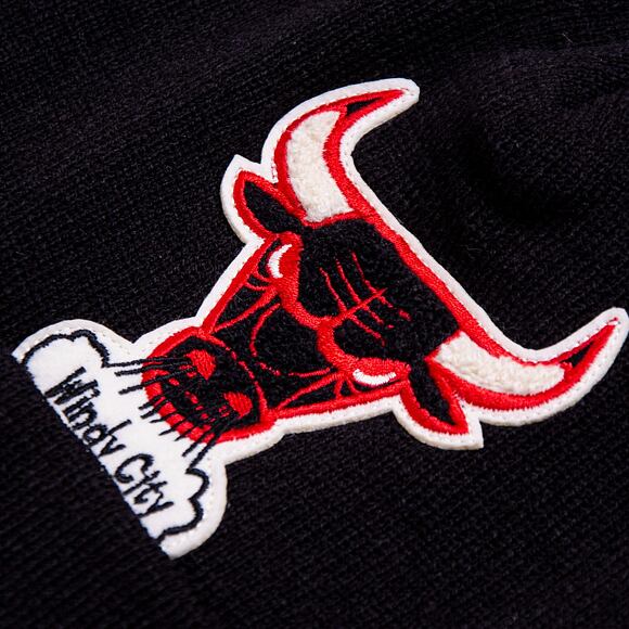 Mitchell & Ness Chicago Bulls Chenille Logo Cuff Knit Black Winter Beanie