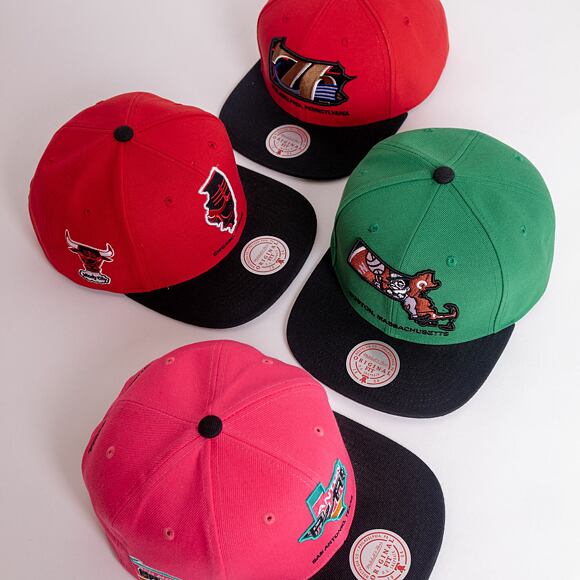 Mitchell & Ness Philadelphia 76ers Team Insider Snapback HWC Red / Black Cap