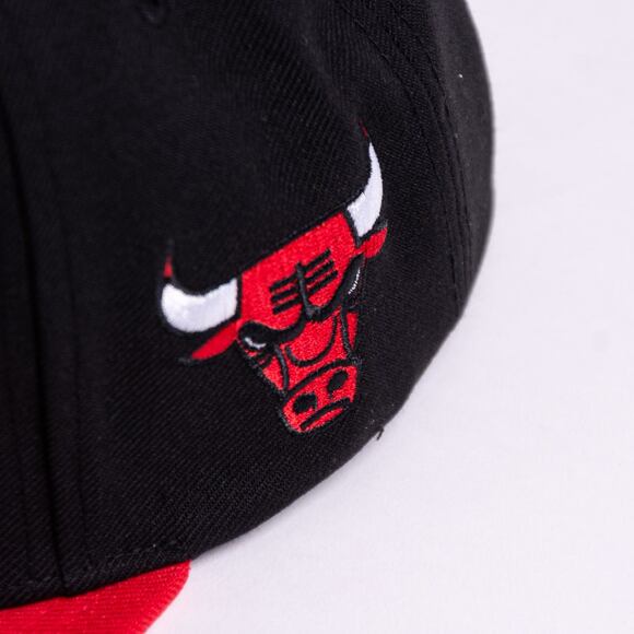 Mitchell & Ness The Finals Snapback Chicago Bulls Black / Red Cap