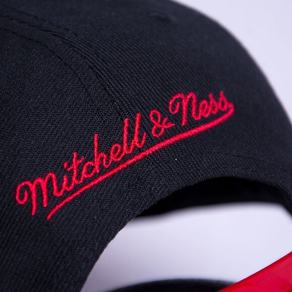 Mitchell & Ness 8 BIT XL SNAPBACK HOUSTON ROCKETS Black Cap