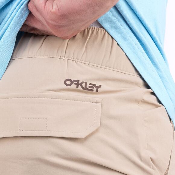 Kraťasy Oakley Roam Commuter RC Short Hummus Beige