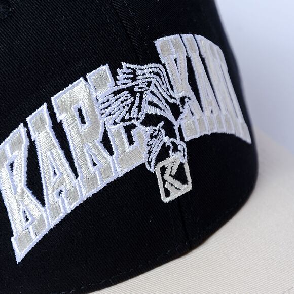 Kšiltovka Karl Kani OG Eagle Embro Cap black/light sand