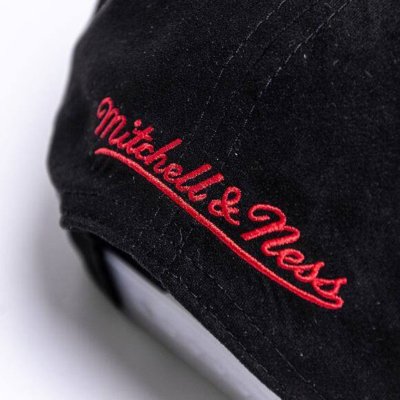 Mitchell & Ness Day 5 Snapback Chicago Bulls Grey / Black Cap