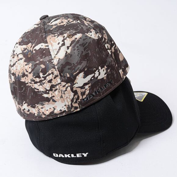 Kšiltovka Oakley Tincan Cap Black/Light Grey