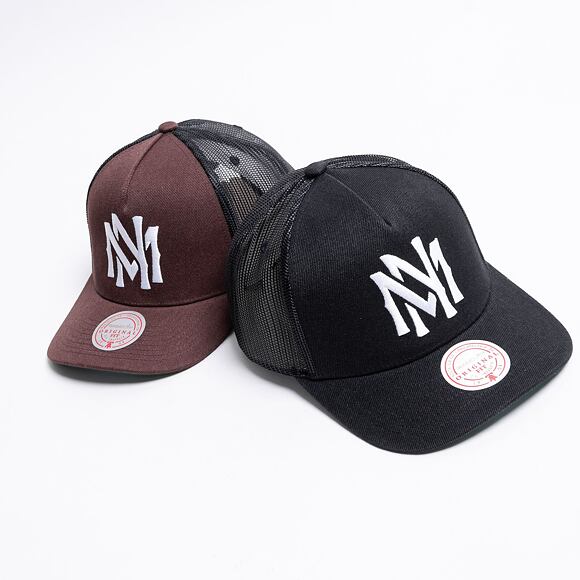 Mitchell & Ness Essential Trucker Snapback Branded Black Cap