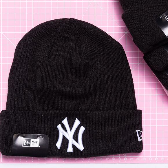 New Era MLB Essential Cuff Knit New York Yankees Black / Optic White Winter Beanie