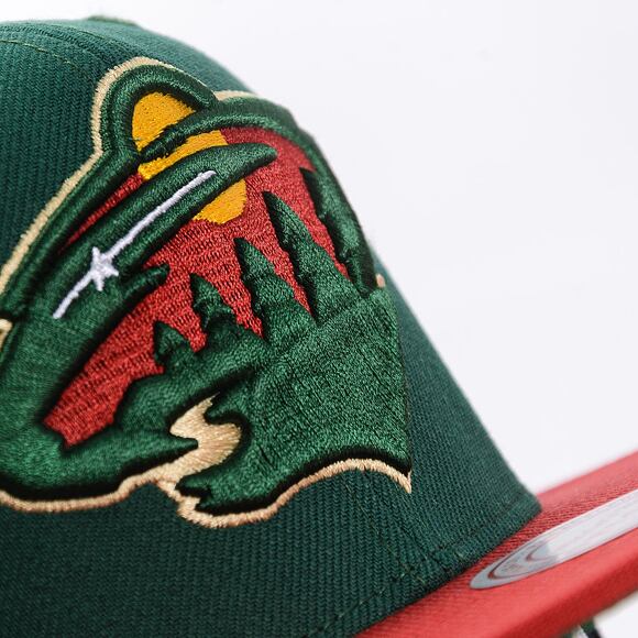 Kšiltovka Mitchell & Ness - Team 2 Tone 2.0 Snapback - Minnesota Wild - Green/Red