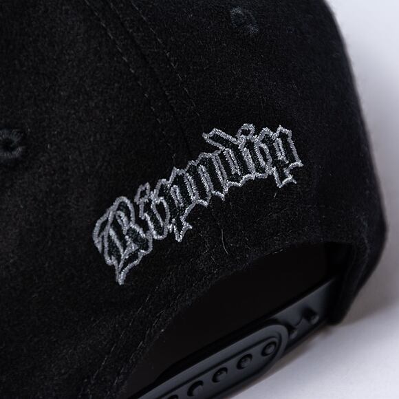 Kšiltovka Rip N Dip Rockstar Corduroy Snapback (Black)