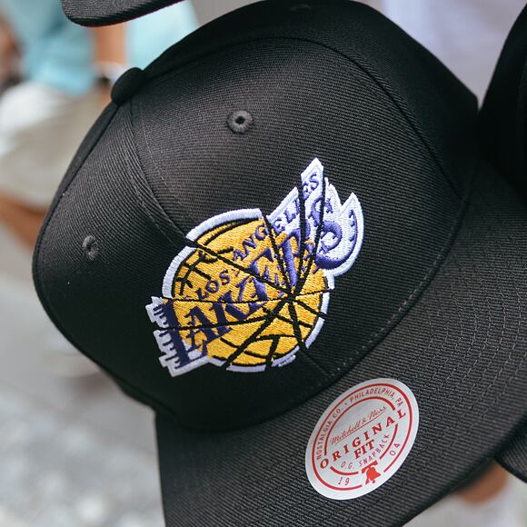 Kšiltovka NBA Shattered Snapback Los Angeles Lakers Black