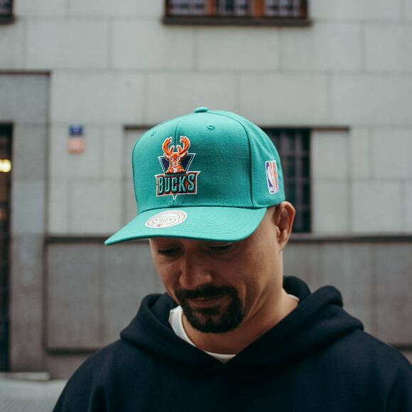 Kšiltovka Mitchell & Ness NBA Desert Green Snapback Hwc Milwaukee Bucks Teal