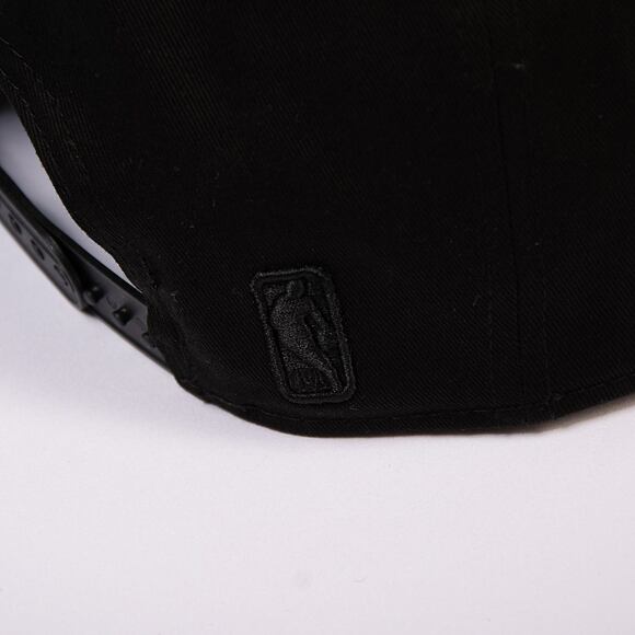 New Era 9FIFTY NBA Black on Black Los Angeles Lakers Black / Black Cap