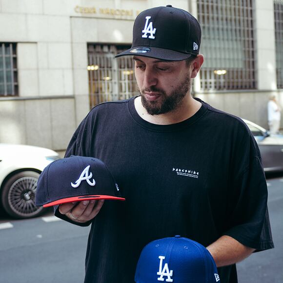 New Era 59FIFTY MLB Basic Los Angeles Dodgers Fitted Black / White Cap