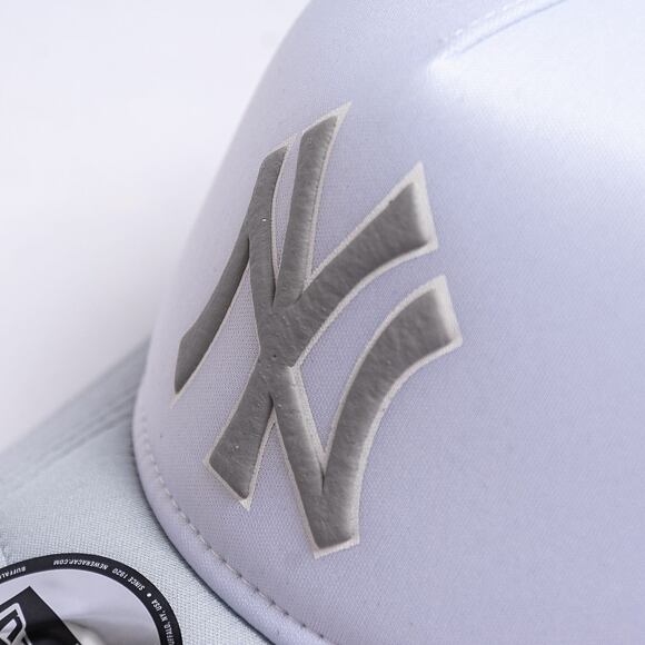 Kšiltovka New Era 9FORTY A-Frame Trucker MLB Logo Trucker New York Yankees - Graphite / Navy