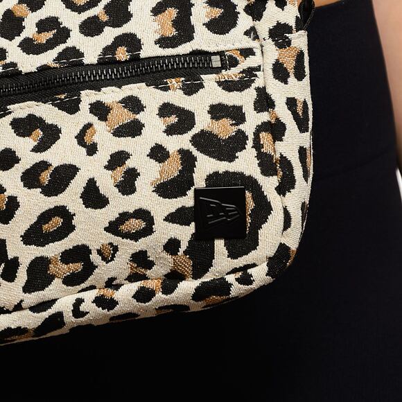 Ledvinka New Era Leopard Camera Bag - Black