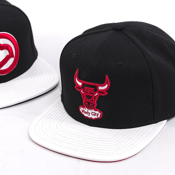 Kšiltovka Mitchell & Ness NBA SSBSTS SNAPBACK HWC BULLS Black