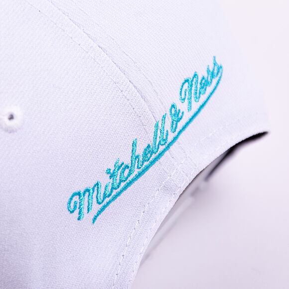 Kšiltovka Mitchell & Ness - Day 5 Snapback - Chicago Bulls - White-Blue