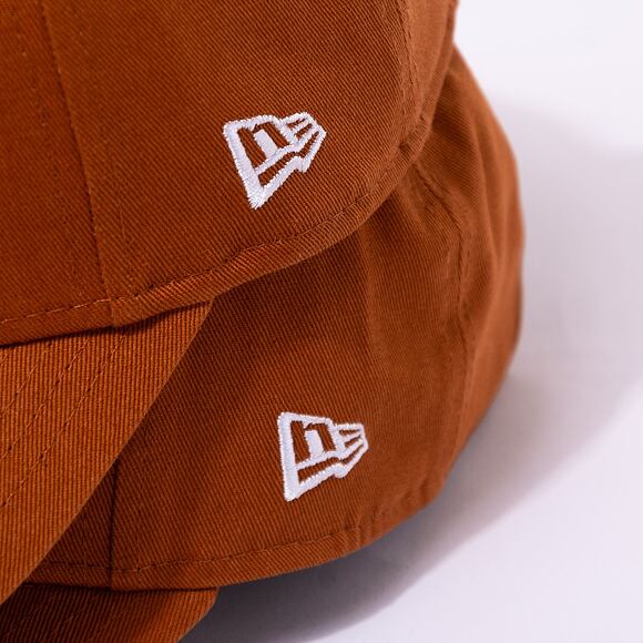 Dětská kšiltovka New Era 9FORTY Kids Seasonal Flag Logo - Caramel Brown