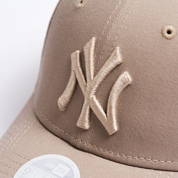 Dámská kšiltovka New Era 9FORTY Womens MLB League Essential New York Yankees Ash Brown / White