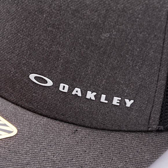 Oakley Chalten Black Snapback Cap