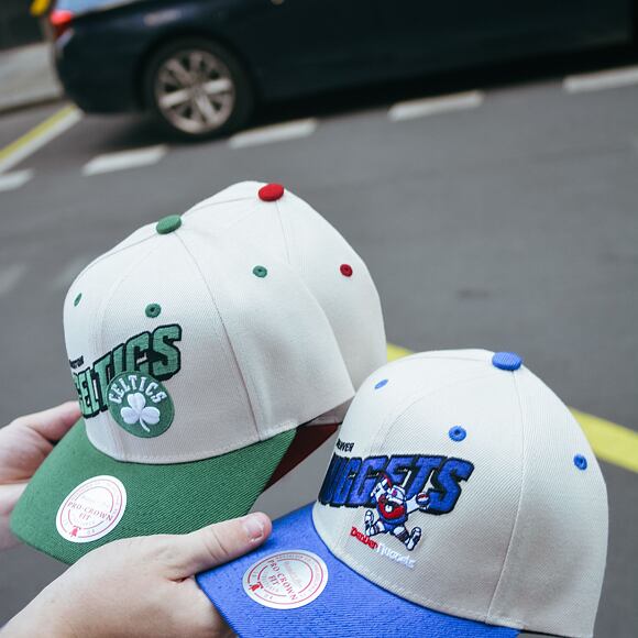 Kšiltovka NBA Retro Type Pro Snapback Boston Celtics Off White