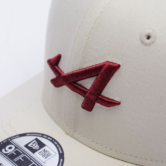 Kšiltovka New Era - F1 Seasonal 9FIFTY Original Fit - Alpine Racing - Cream / Burgundy