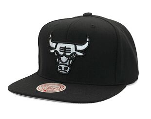 Kšiltovka Mitchell & Ness - Evergreen Black/White Snapback - Chicago Bulls - Black