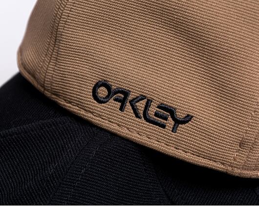 Kšiltovka Oakley 6 Panel Stretch Hat Embossed 912208-86W