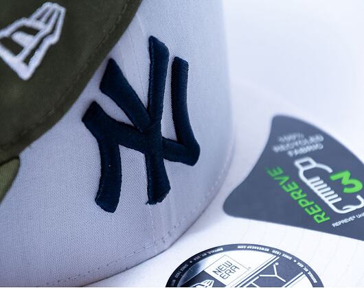 Kšiltovka New Era 9FIFTY MLB Repreve New York Yankees Retro - White / Navy