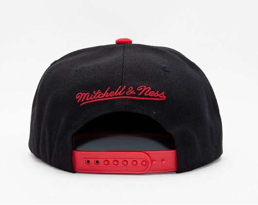 Mitchell & Ness 8 BIT XL SNAPBACK ATLANTA HAWKS Black Cap