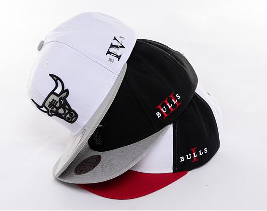 Kšiltovka Mitchell & Ness - Core Iv Snapback - Chicago Bulls - White