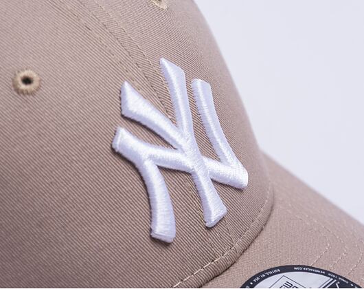 Kšiltovka New Era - 9FORTY League Essential - NY Yankees - Pastel Brown / White