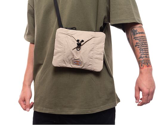 Malá Taška pře rameno Dickies Fincastle Pouch Sand