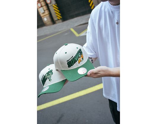 Kšiltovka NBA Retro Type Pro Snapback Milwaukee Bucks Off White