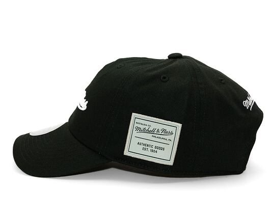 Kšiltovka Mitchell & Ness Branded Essential Strapback Black