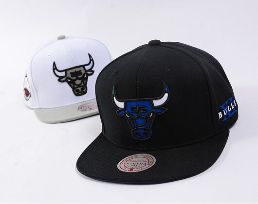 Kšiltovka Mitchell & Ness - Core Xi Snapback - Chicago Bulls - Black/Blue