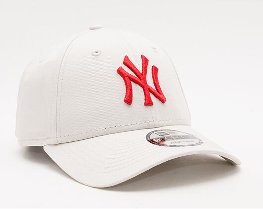 New Era 9FORTY MLB League Essential New York Yankees Strapback Stone Cap