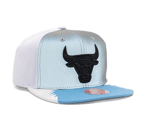 Kšiltovka Mitchell & Ness - Day 5 Snapback - Chicago Bulls - White-Blue