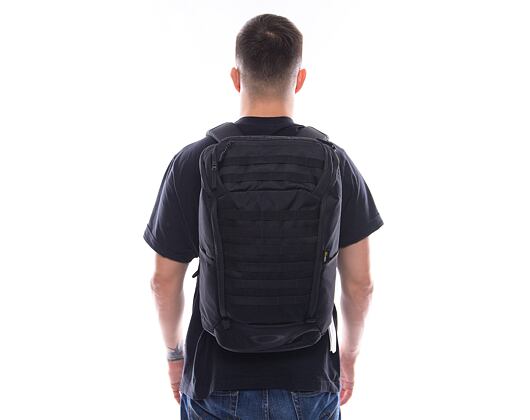 Batoh Oakley Urban Path Rc 25L Backpack Blackout FOS901337-02E