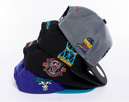 Kšiltovka Mitchell & Ness - Core Vii Snapback - Chicago Bulls - Grey-Black