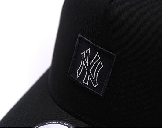 Kšiltovka New Era - MLB Metallic Patch 9FORTY A-Frame - NY Yankees - Black / Silver