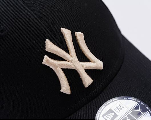 Kšiltovka New Era - MLB Essential 9FORTY - NY Yankees - Black / Stone