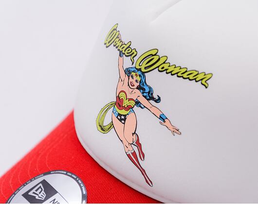 Dětská Kšiltovka New Era - Warner Bros Wonder Woman 9FORTY Trucker - Scarlet