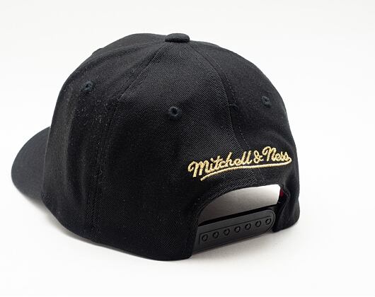 Mitchell & Ness Pinscript Redline Snapback Branded Black / Gold Cap